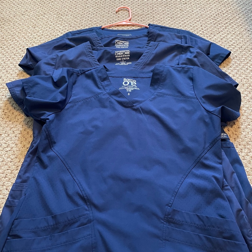 Set of four Cherokee scrub tops!  👩‍⚕️